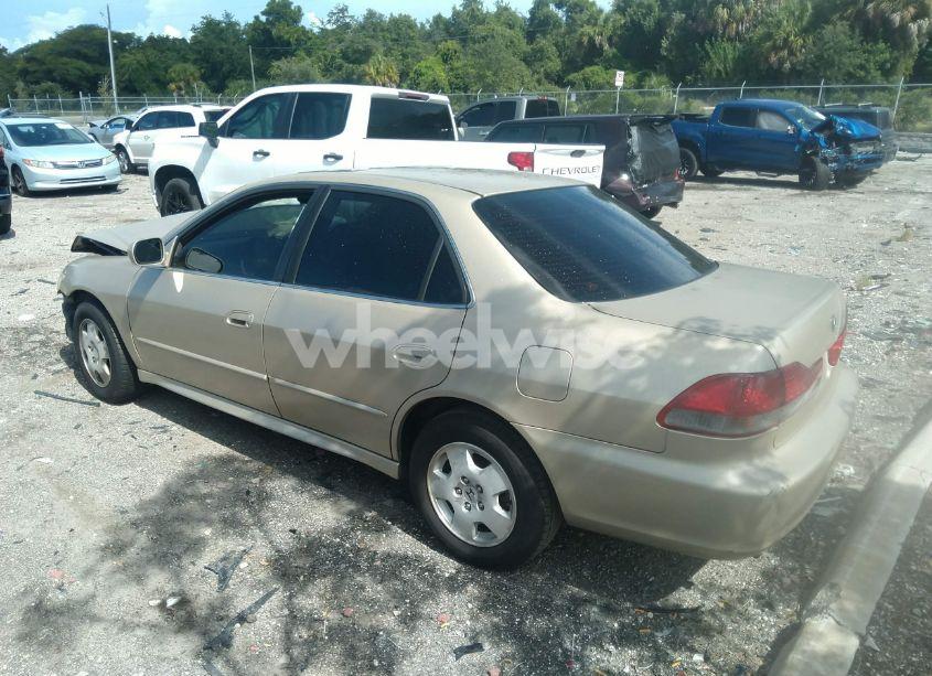 Photo 3 of 2002 Honda Accord SDN EX W/LEATHER (VIN 1HGCG16512A072728)