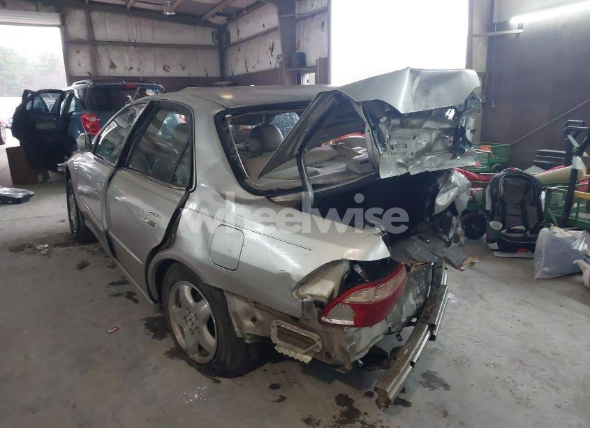 Photo 3 of 1999 Honda Accord EX V6 (VIN 1HGCG1651XA026114)