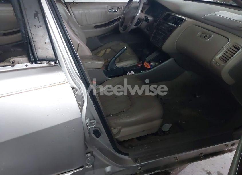 Photo 5 of 1999 Honda Accord EX V6 (VIN 1HGCG1651XA026114)