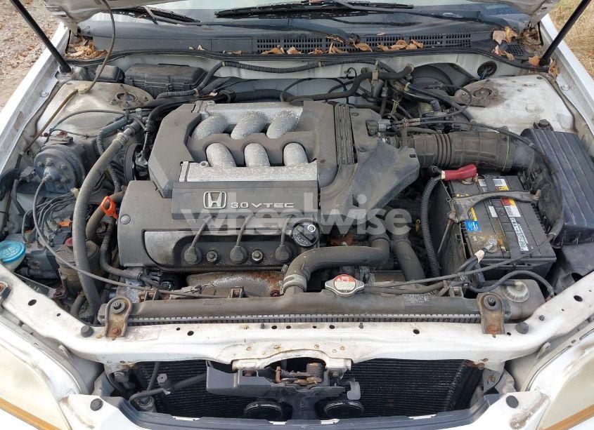 Photo 10 of 1999 Honda Accord EX V6 (VIN 1HGCG1651XA050400)