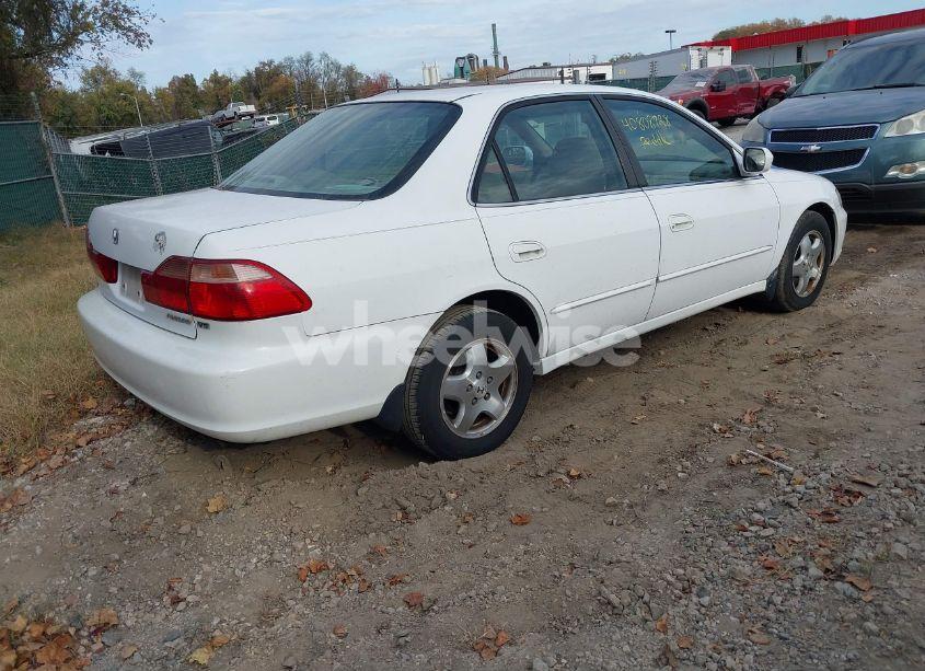 Photo 4 of 1999 Honda Accord EX V6 (VIN 1HGCG1651XA050400)
