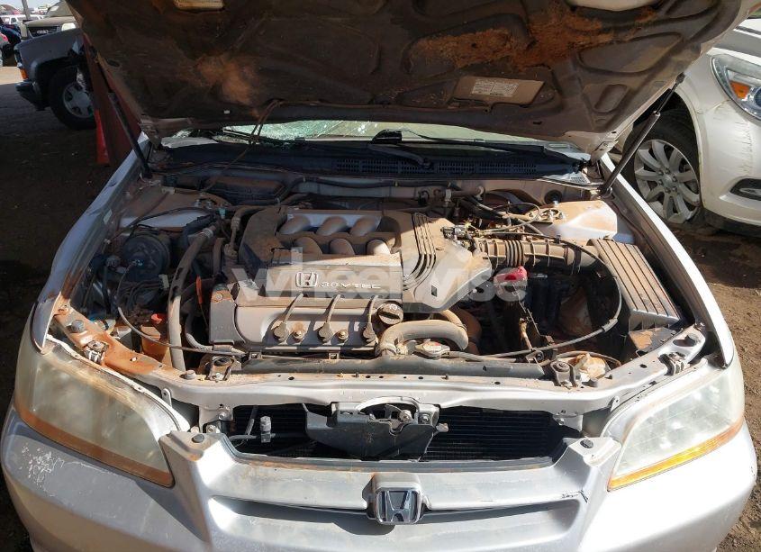 Photo 10 of 1999 Honda Accord EX V6 (VIN 1HGCG1651XA053913)