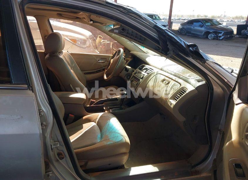 Photo 5 of 1999 Honda Accord EX V6 (VIN 1HGCG1651XA053913)