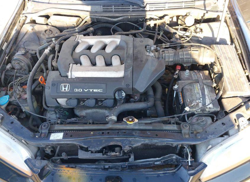 Photo 10 of 2000 Honda Accord 3.0 EX (VIN 1HGCG1651YA083933)