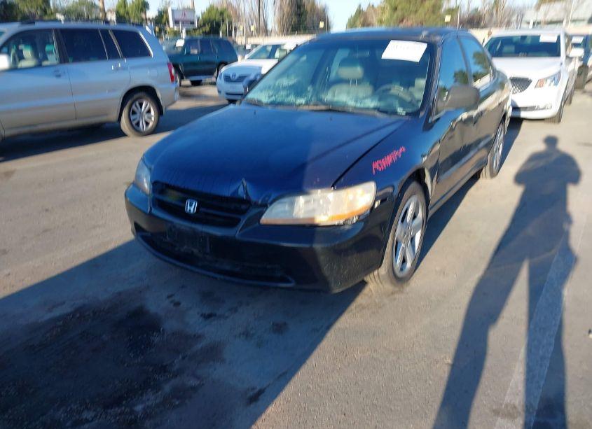 Photo 2 of 2000 Honda Accord 3.0 EX (VIN 1HGCG1651YA083933)