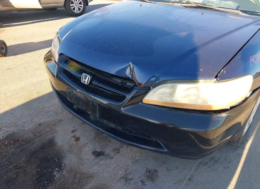 Photo 6 of 2000 Honda Accord 3.0 EX (VIN 1HGCG1651YA083933)