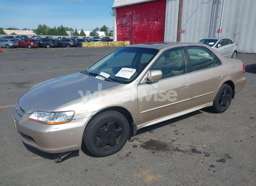 Photo 2 of 2001 Honda Accord 3.0 EX (VIN 1HGCG16521A005814)