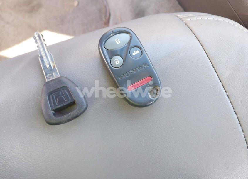 Photo 11 of 2002 Honda Accord 3.0 EX (VIN 1HGCG16522A024431)