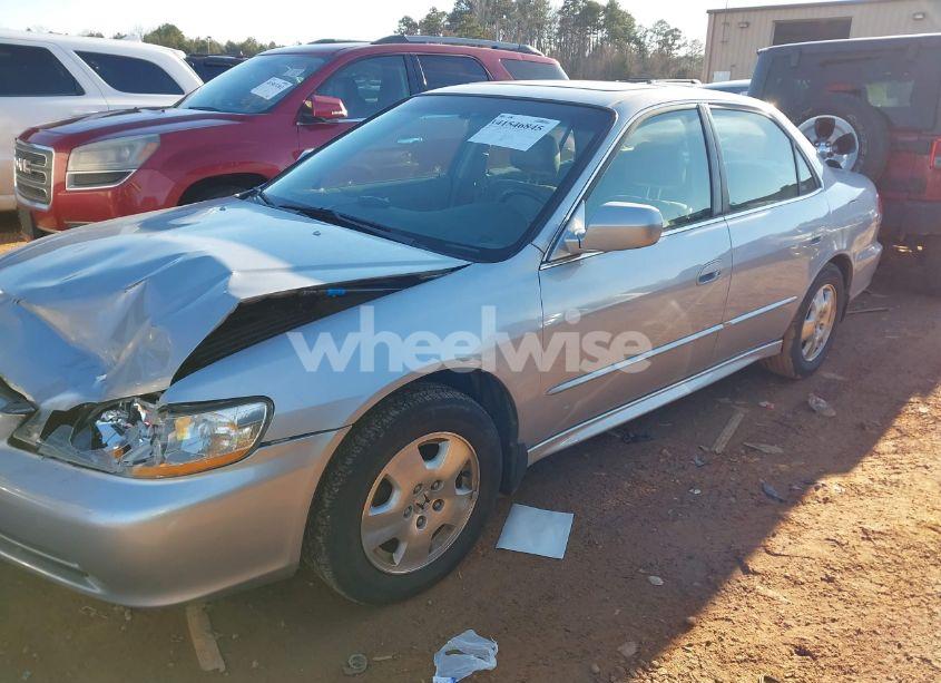 Photo 2 of 2002 Honda Accord 3.0 EX (VIN 1HGCG16522A024431)