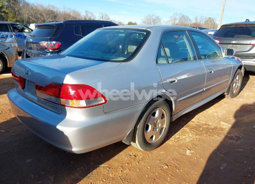 Photo 4 of 2002 Honda Accord 3.0 EX (VIN 1HGCG16522A024431)