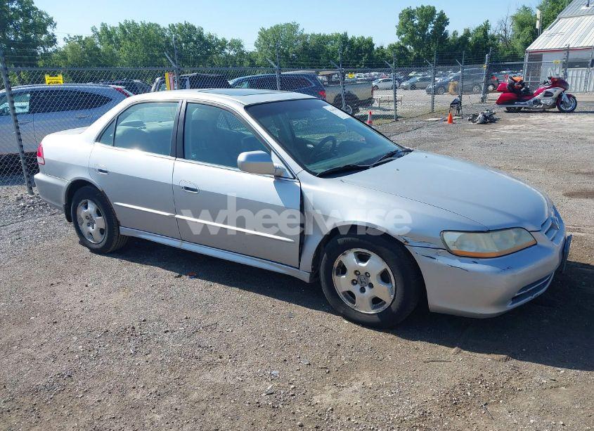 2002 Honda Accord 3.0 EX (VIN 1HGCG16522A078389) main photo