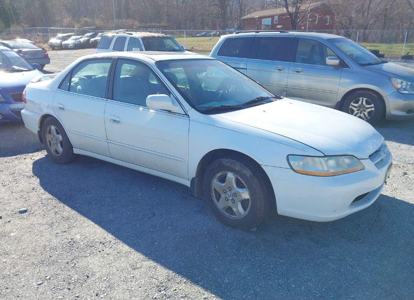 1998 Honda Accord EX V6 (VIN 1HGCG1652WA051697) main photo