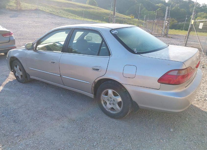 Photo 3 of 1999 Honda Accord EX V6 (VIN 1HGCG1652XA018605)