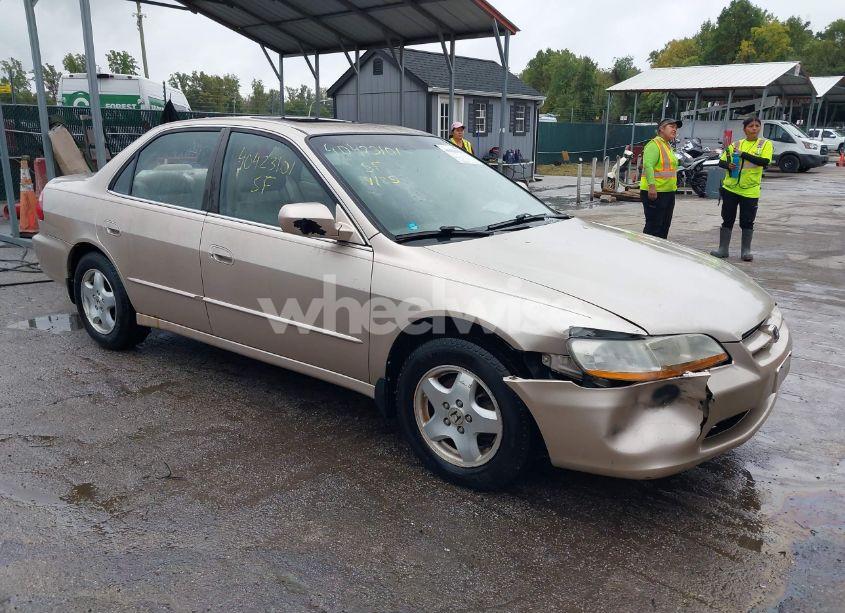 2000 Honda Accord 3.0 EX (VIN 1HGCG1652YA019125) main photo
