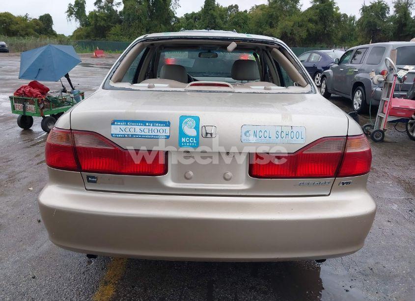Photo 16 of 2000 Honda Accord 3.0 EX (VIN 1HGCG1652YA019125)