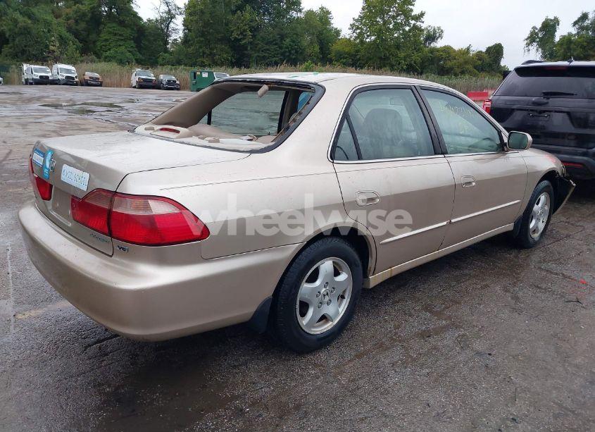 Photo 4 of 2000 Honda Accord 3.0 EX (VIN 1HGCG1652YA019125)