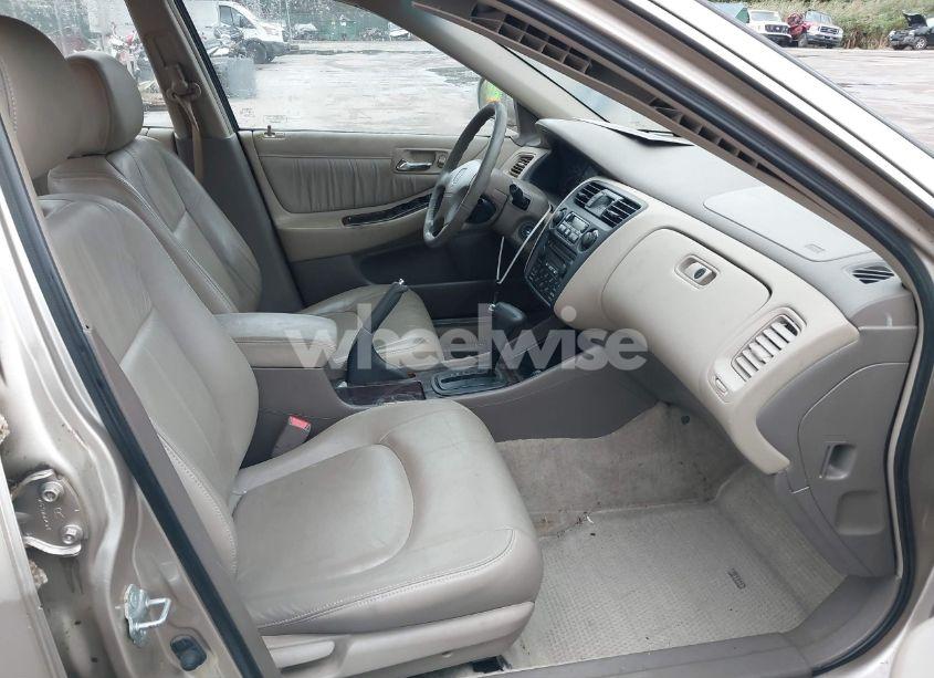 Photo 5 of 2000 Honda Accord 3.0 EX (VIN 1HGCG1652YA019125)