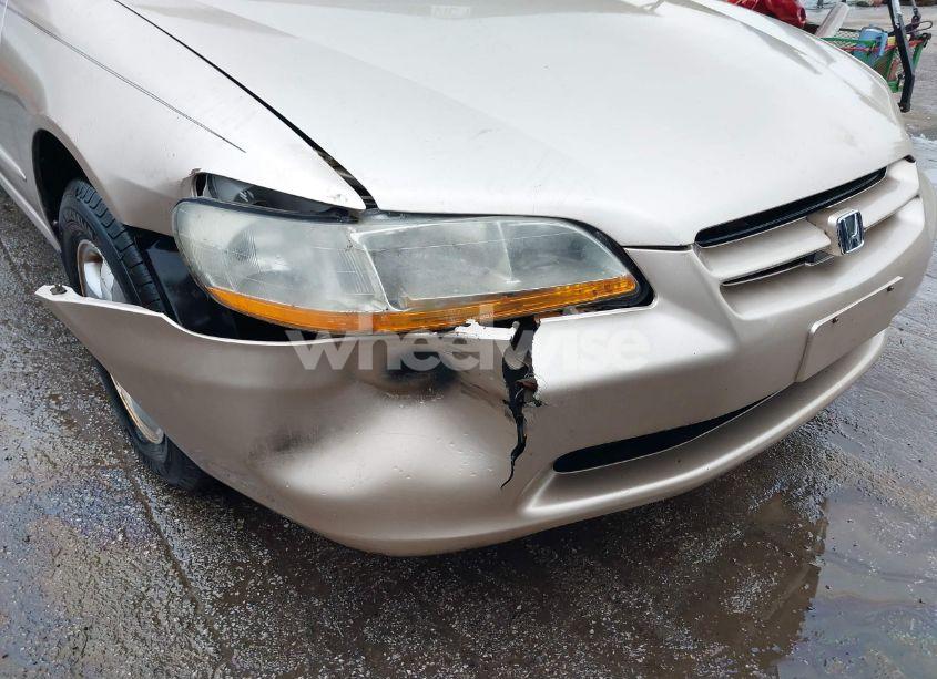 Photo 6 of 2000 Honda Accord 3.0 EX (VIN 1HGCG1652YA019125)