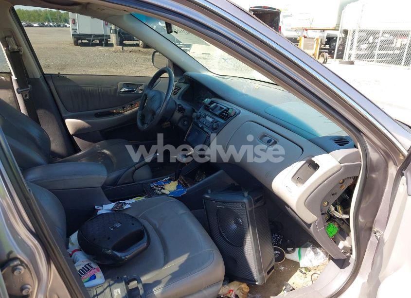 Photo 5 of 2000 Honda Accord 3.0 EX (VIN 1HGCG1652YA020517)