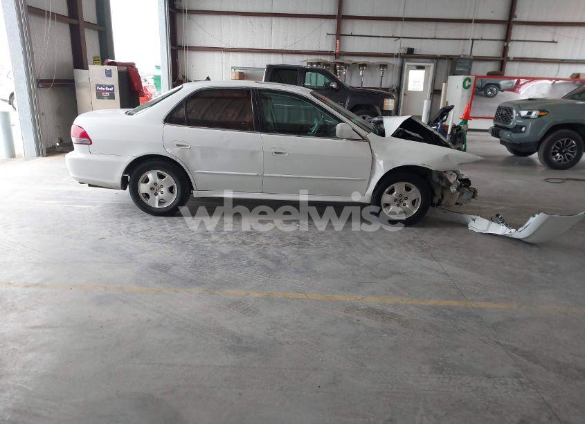 Photo 12 of 2001 Honda Accord 3.0 EX (VIN 1HGCG16531A015431)