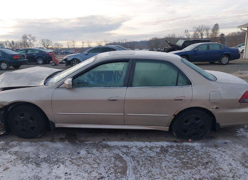Photo 15 of 2002 Honda Accord 3.0 EX (VIN 1HGCG16532A004611)