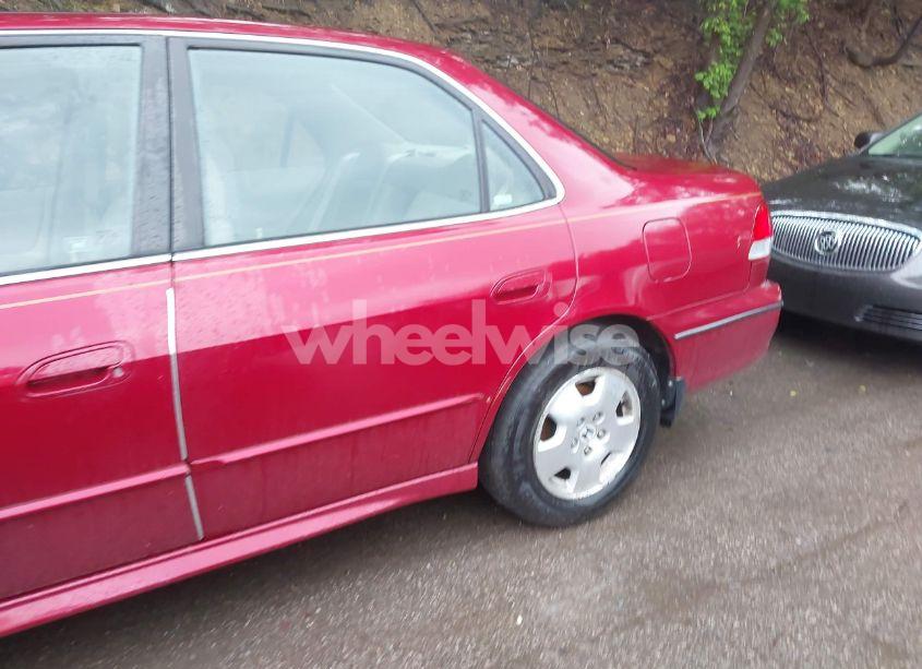 Photo 17 of 2002 Honda Accord 3.0 EX (VIN 1HGCG16532A008075)