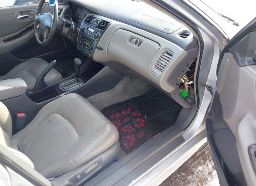 Photo 5 of 2002 Honda Accord 3.0 EX (VIN 1HGCG16532A023983)