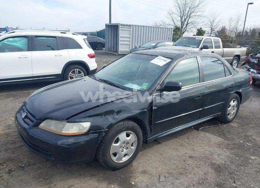Photo 2 of 2002 Honda Accord 3.0 EX (VIN 1HGCG16532A039326)