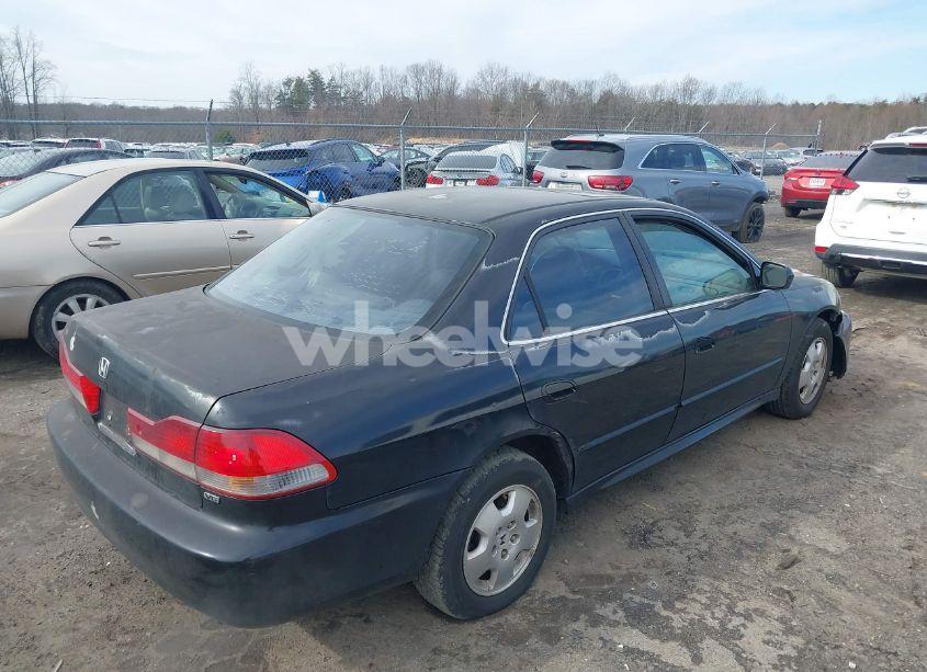 Photo 4 of 2002 Honda Accord 3.0 EX (VIN 1HGCG16532A039326)