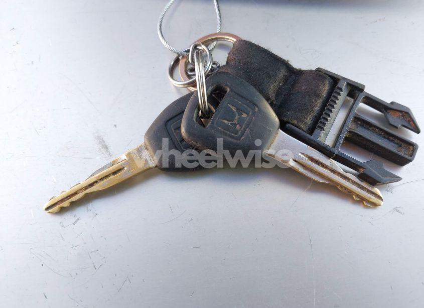 Photo 11 of 1998 Honda Accord EX V6 (VIN 1HGCG1653WA004792)