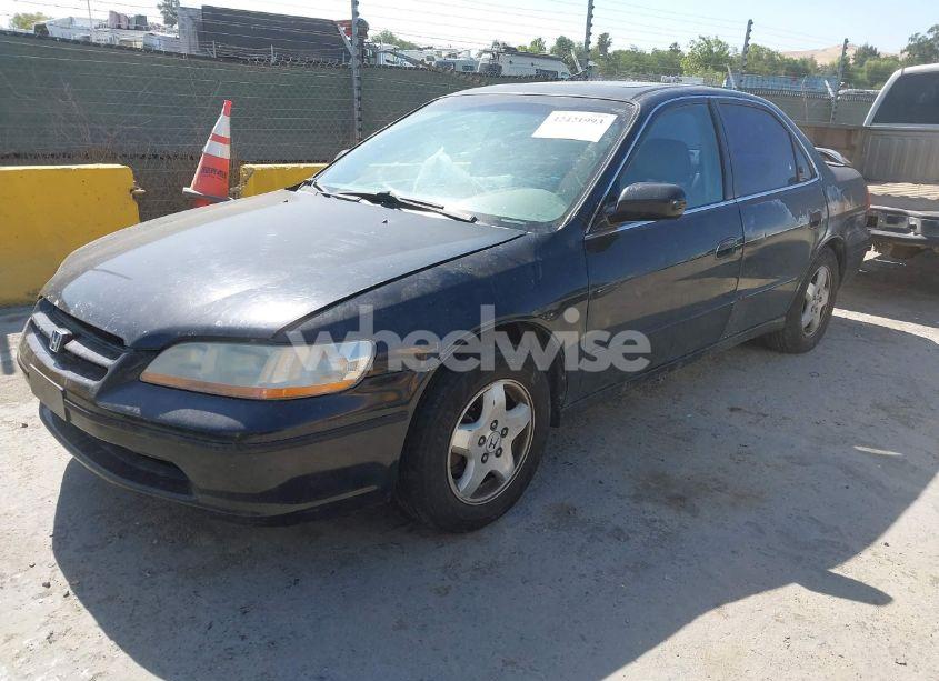 Photo 2 of 1998 Honda Accord EX V6 (VIN 1HGCG1653WA004792)