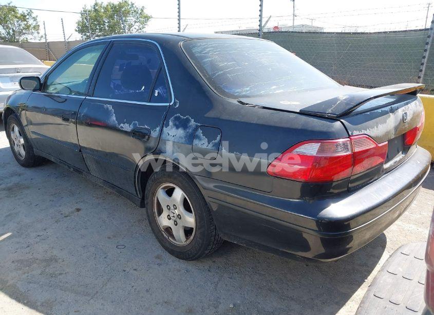 Photo 3 of 1998 Honda Accord EX V6 (VIN 1HGCG1653WA004792)