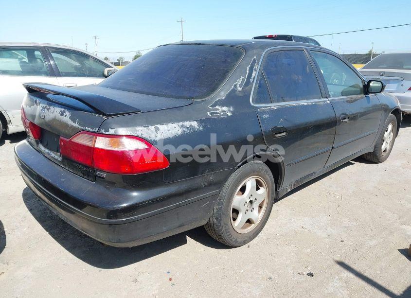 Photo 4 of 1998 Honda Accord EX V6 (VIN 1HGCG1653WA004792)