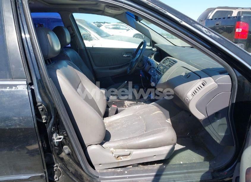 Photo 5 of 1998 Honda Accord EX V6 (VIN 1HGCG1653WA004792)