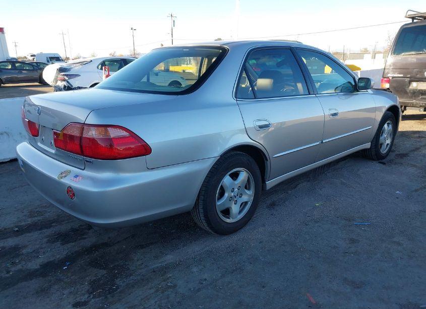 Photo 4 of 1998 Honda Accord EX V6 (VIN 1HGCG1653WA051224)