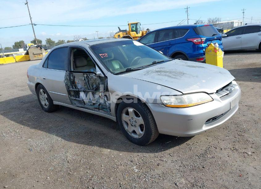 1999 Honda Accord EX V6 (VIN 1HGCG1653XA003143) main photo