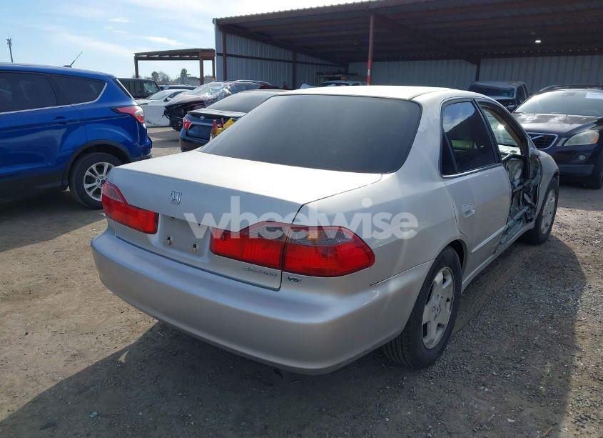 Photo 4 of 1999 Honda Accord EX V6 (VIN 1HGCG1653XA003143)