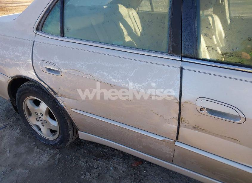 Photo 18 of 1999 Honda Accord EX V6 (VIN 1HGCG1653XA033792)