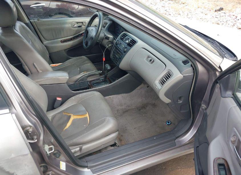 Photo 5 of 2000 Honda Accord 3.0 EX (VIN 1HGCG1653YA003712)