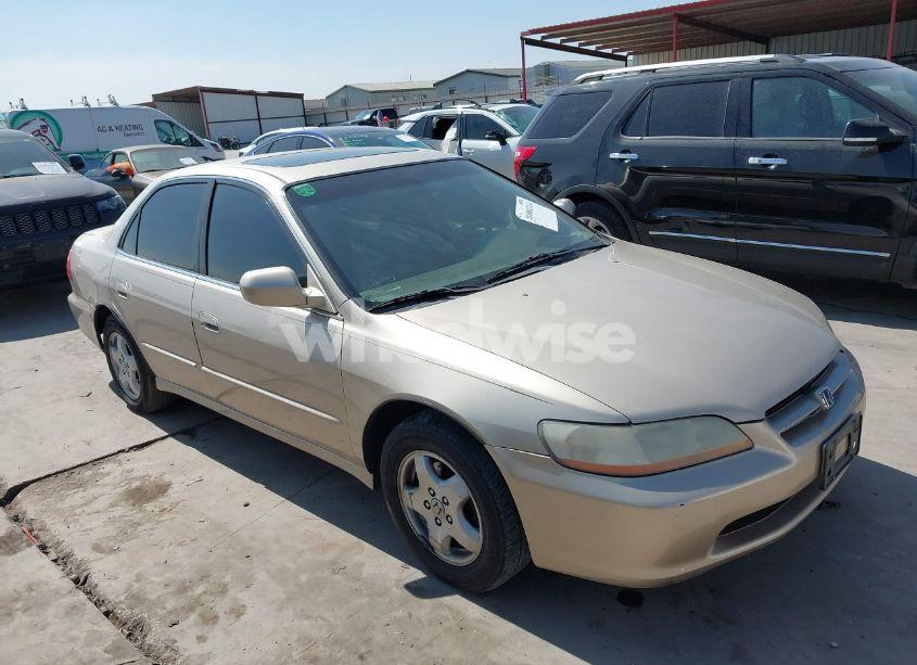 2000 Honda Accord 3.0 EX (VIN 1HGCG1653YA040176) main photo