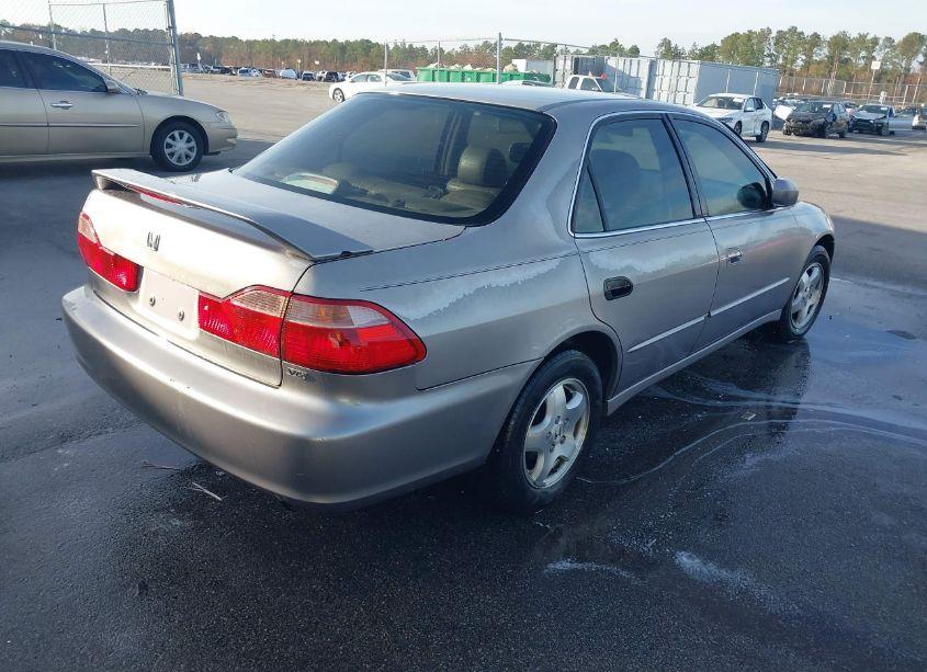 Photo 4 of 2000 Honda Accord 3.0 EX (VIN 1HGCG1653YA060136)