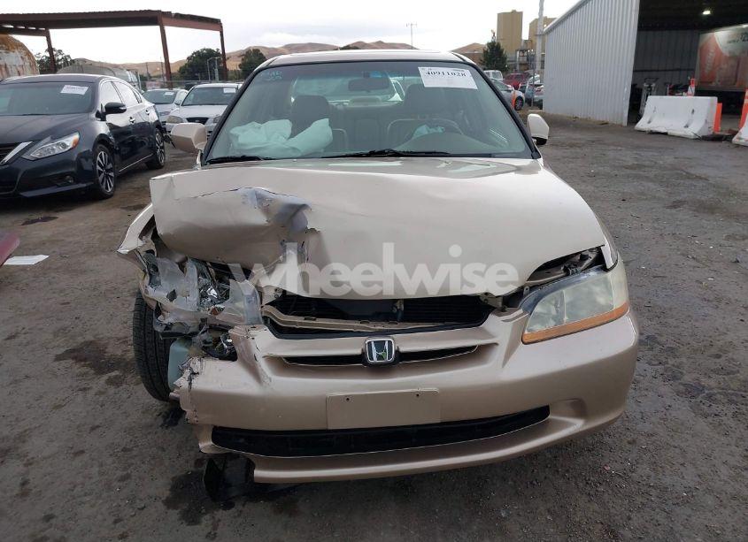 Photo 13 of 2000 Honda Accord 3.0 EX (VIN 1HGCG1653YA072996)