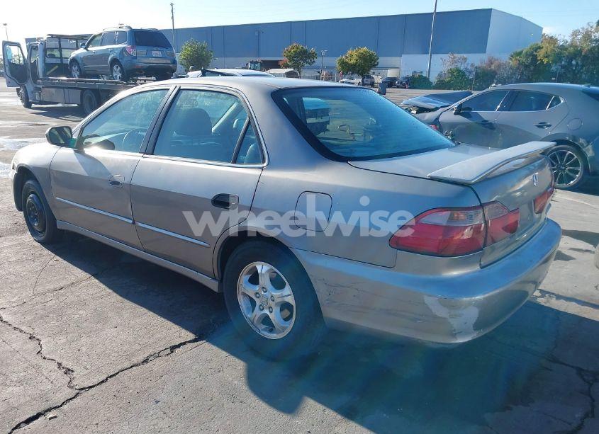 Photo 3 of 2000 Honda Accord 3.0 EX (VIN 1HGCG1653YA076613)
