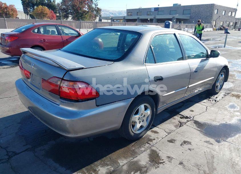 Photo 4 of 2000 Honda Accord 3.0 EX (VIN 1HGCG1653YA076613)