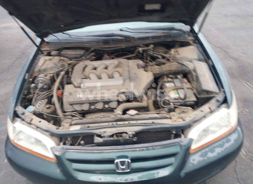 Photo 10 of 2001 Honda Accord 3.0 EX (VIN 1HGCG16541A000646)