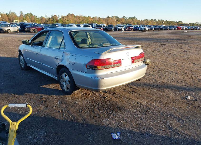 Photo 3 of 2001 Honda Accord 3.0 EX (VIN 1HGCG16541A001487)