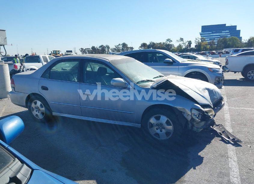 Photo 13 of 2001 Honda Accord 3.0 EX (VIN 1HGCG16541A009539)