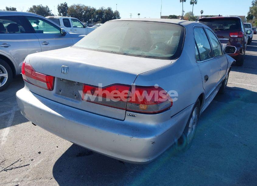 Photo 4 of 2001 Honda Accord 3.0 EX (VIN 1HGCG16541A009539)
