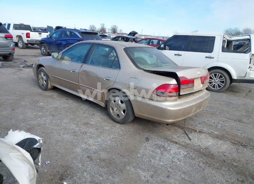 Photo 3 of 2001 Honda Accord 3.0 EX (VIN 1HGCG16541A019620)