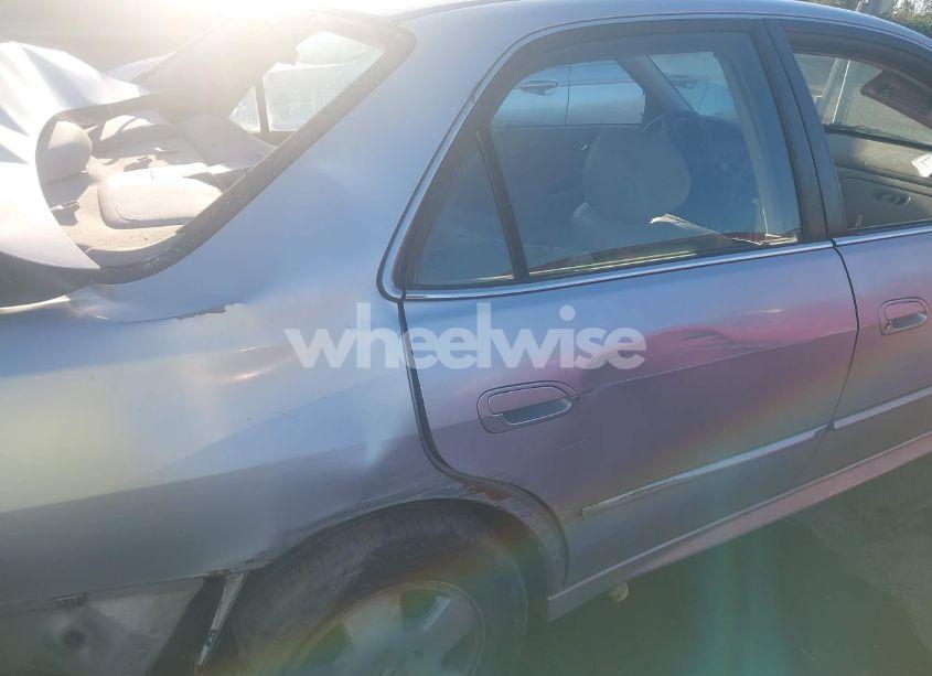 Photo 13 of 2001 Honda Accord 3.0 EX (VIN 1HGCG16541A049247)
